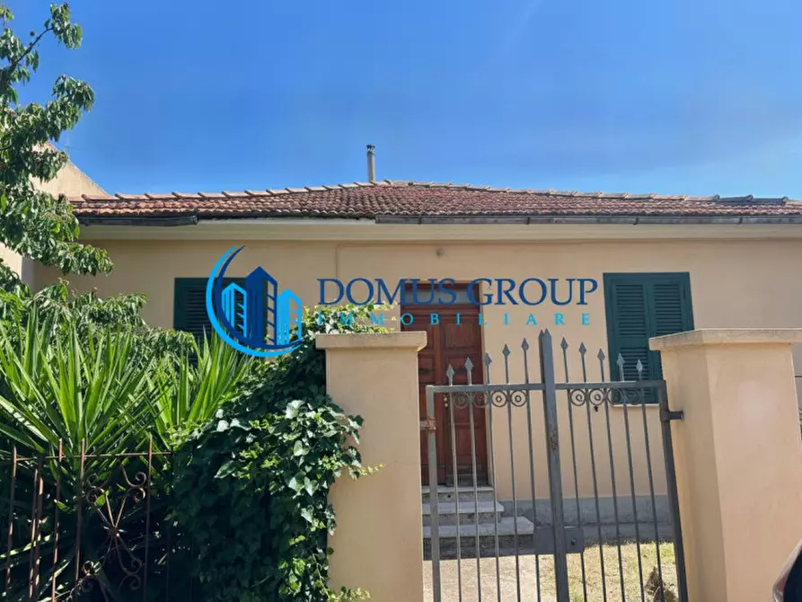 Immagine 2 di Rustico / casale in vendita  in Via Francesco Azzurri a Roma