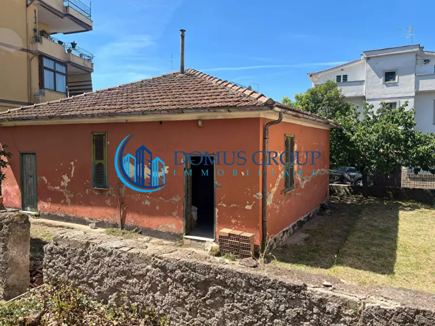 Immagine 9 di Rustico / casale in vendita  in Via Francesco Azzurri a Roma