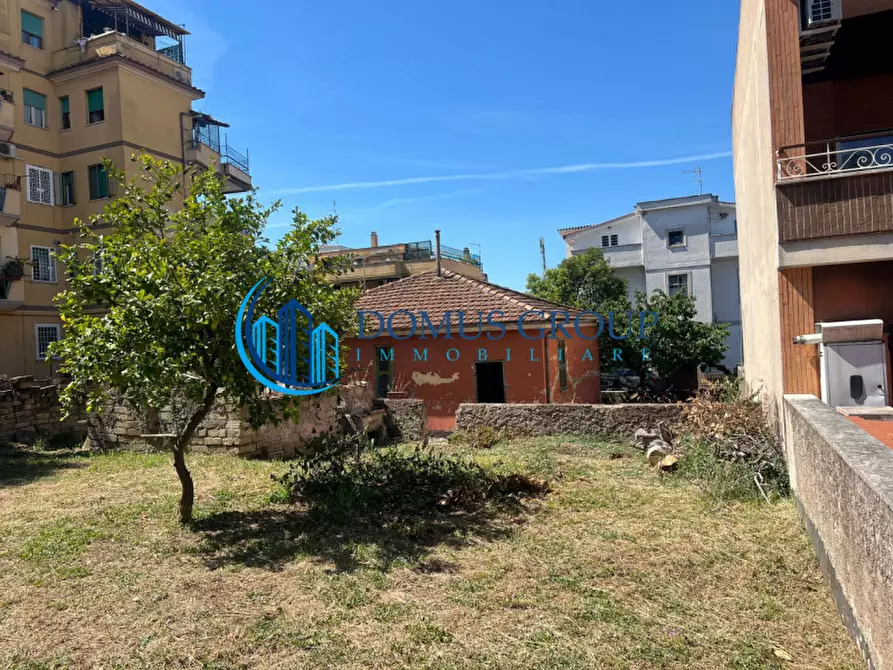 Immagine 15 di Rustico / casale in vendita  in Via Francesco Azzurri a Roma