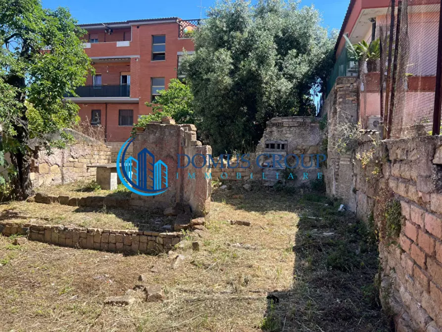 Immagine 23 di Rustico / casale in vendita  in Via Francesco Azzurri a Roma
