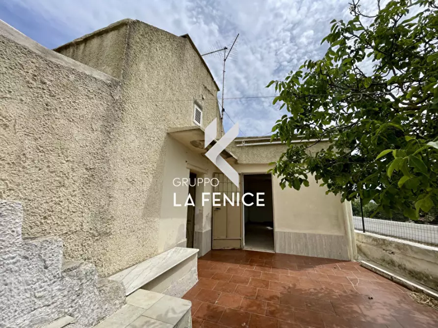 Immagine 2 di Casa indipendente in vendita  in viale delle ginestre a Fasano