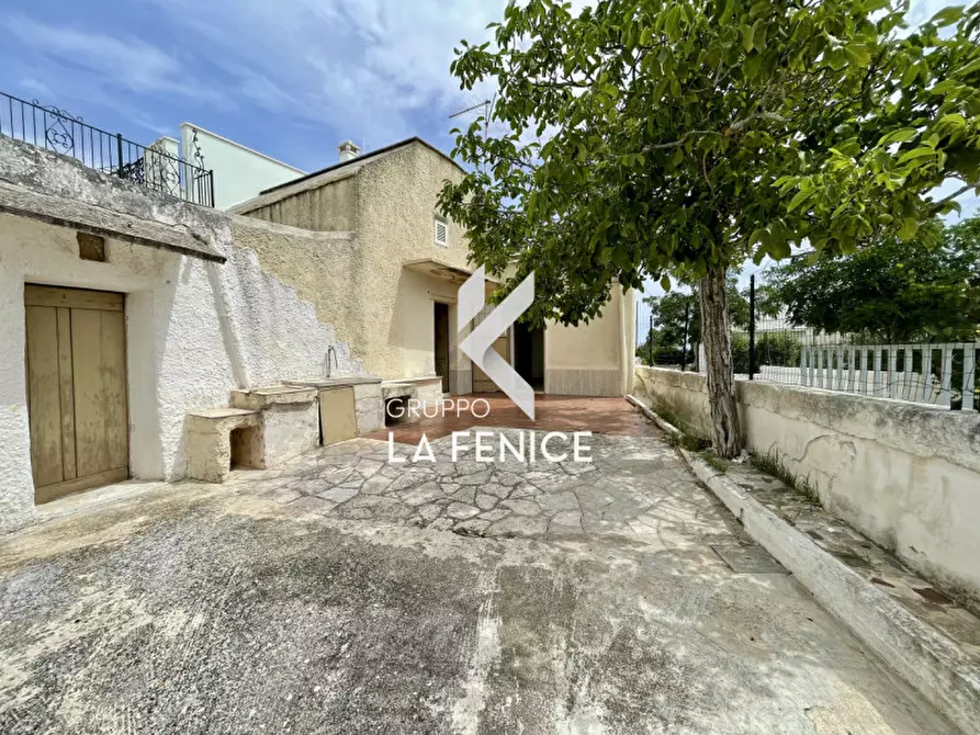 Immagine 4 di Casa indipendente in vendita  in viale delle ginestre a Fasano