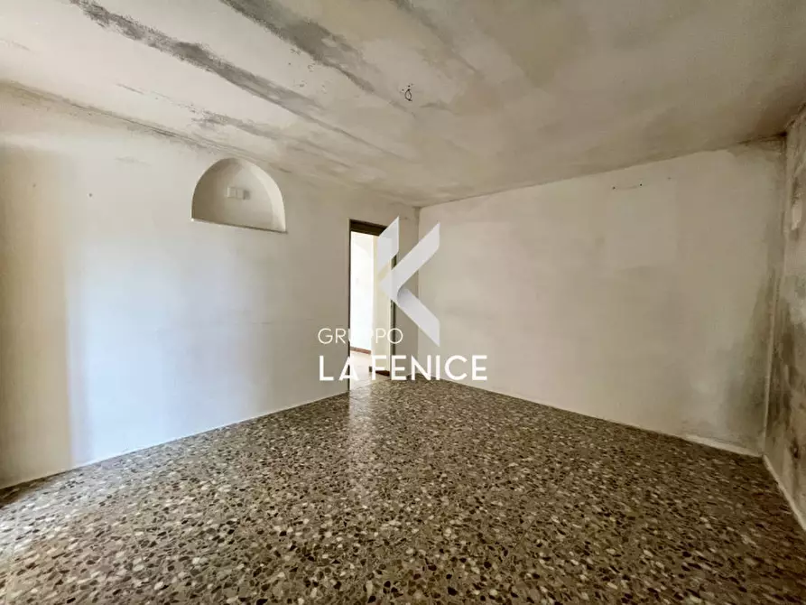 Immagine 25 di Casa indipendente in vendita  in viale delle ginestre a Fasano
