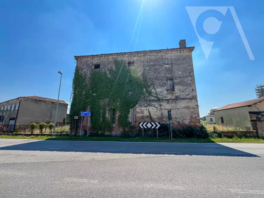 Immagine 2 di Villa in vendita  in Via Tripoli a Cona