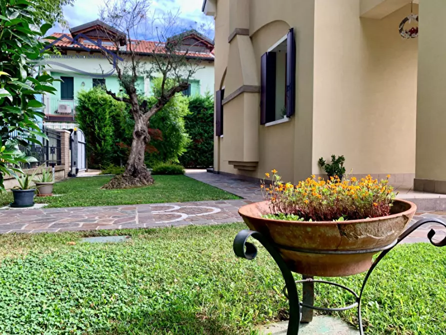 Immagine 1 di Casa indipendente in vendita  in VIA SANTO STEFANO a Vigonza