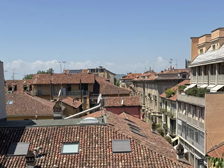 Immagine 1 di Appartamento in vendita  in Corso Michele Coppino 13 a Alba