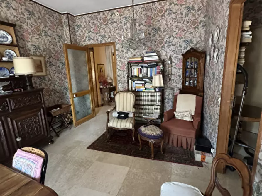 Immagine 5 di Appartamento in vendita  in Corso Michele Coppino 13 a Alba
