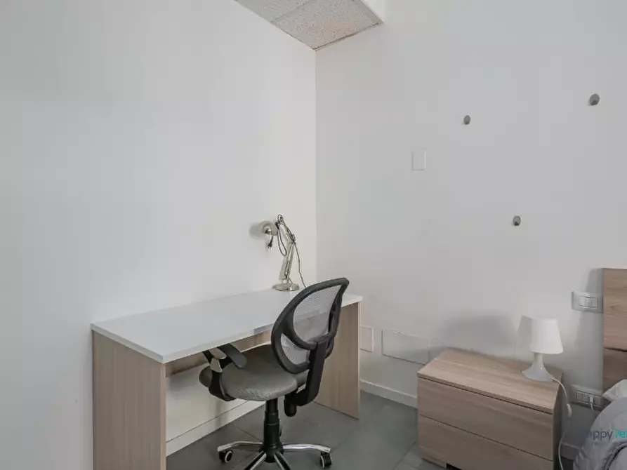 Immagine 3 di Camera in affitto  in Via Felice Casati, 39 a Milano