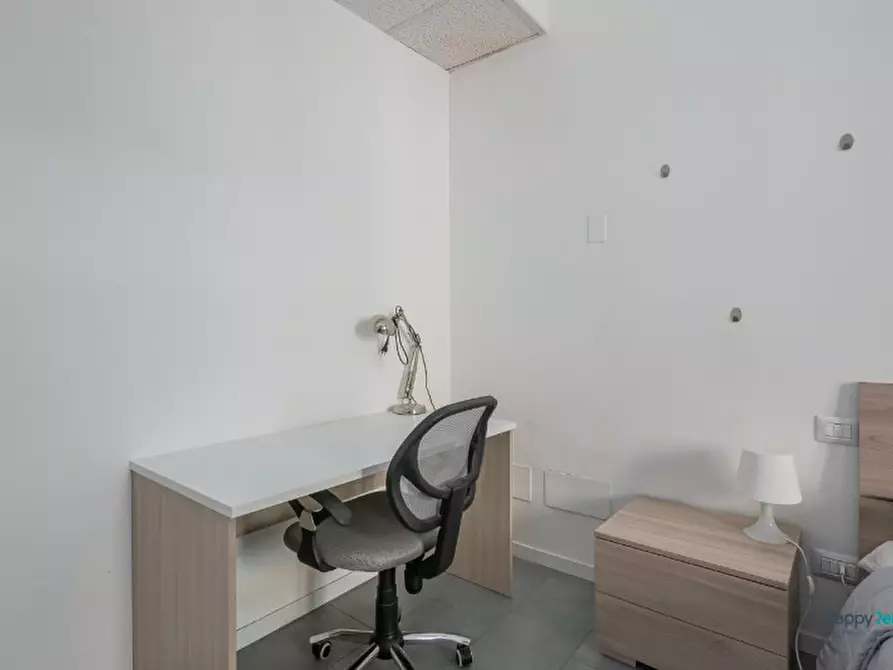 Immagine 14 di Camera in affitto  in Via Felice Casati, 39 a Milano