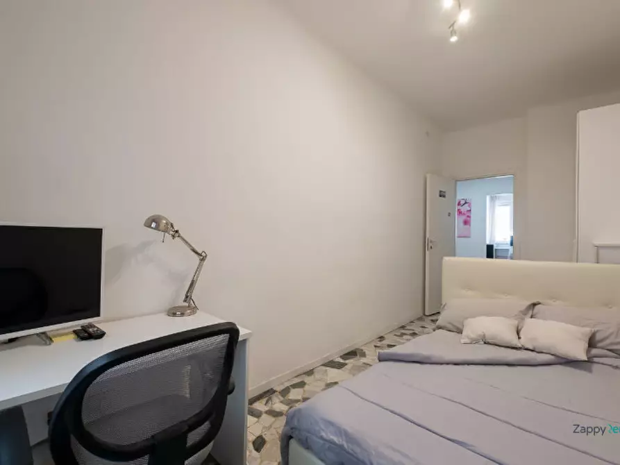 Immagine 3 di Camera in affitto  in Via Felice Casati, 39 a Milano