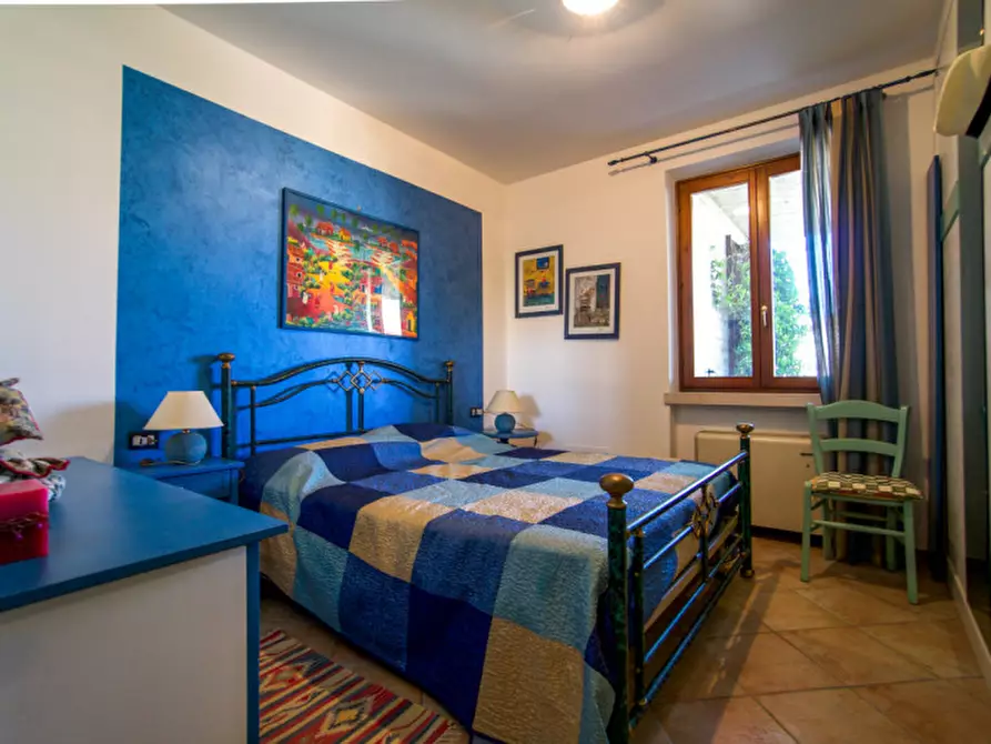 Immagine 6 di Appartamento in vendita  a Sirmione