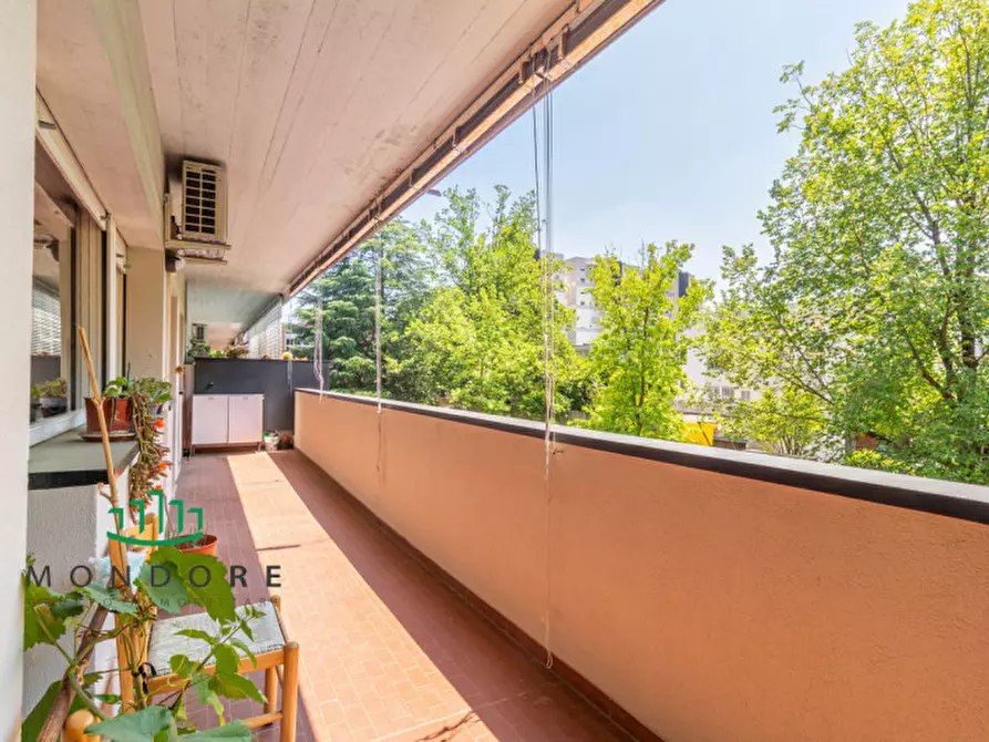 Immagine 4 di Appartamento in vendita  in Via Luigi Bombicci a Bologna