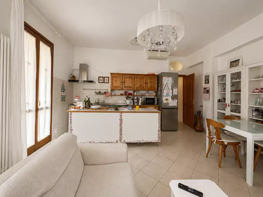 Immagine 1 di Casa indipendente in vendita  a Senigallia