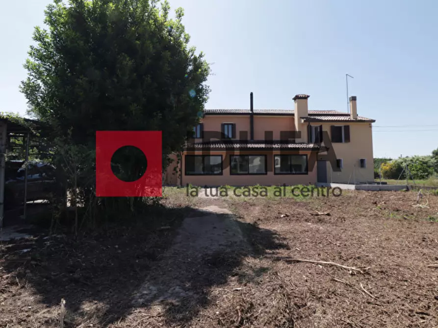 Immagine 26 di Casa bifamiliare in vendita  in Via Don Giuseppe Geron a Ponzano Veneto