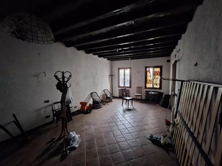 Immagine 3 di Villa in vendita  in Via Catene a Venezia