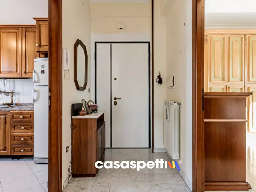 Immagine 4 di Appartamento in vendita  in Via della Rustica 246 a Roma