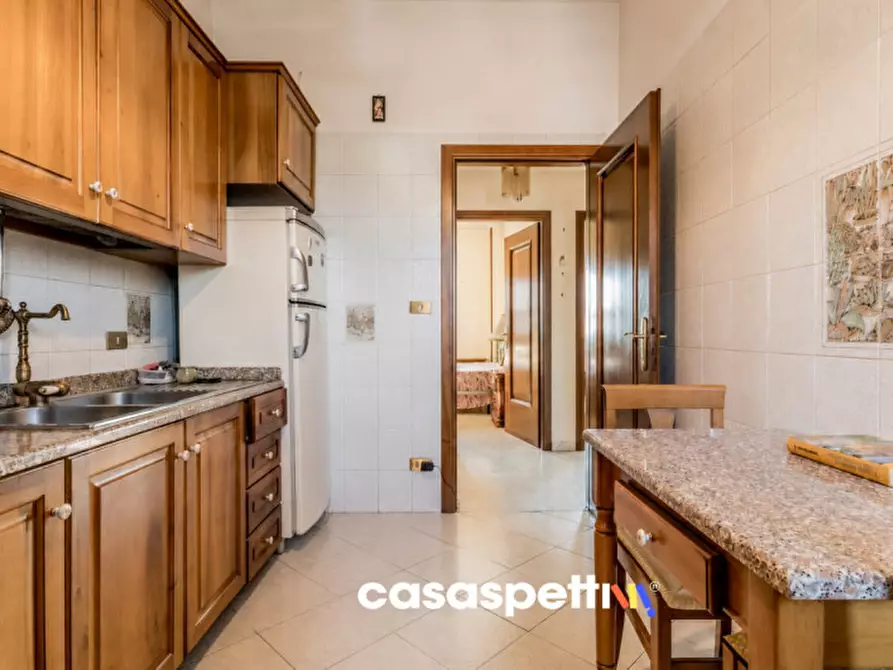 Immagine 5 di Appartamento in vendita  in Via della Rustica 246 a Roma