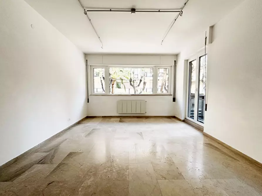 Immagine 1 di Appartamento in vendita  a Pescara