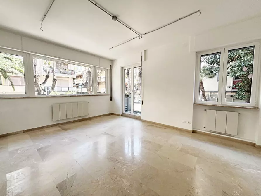 Immagine 2 di Appartamento in vendita  a Pescara
