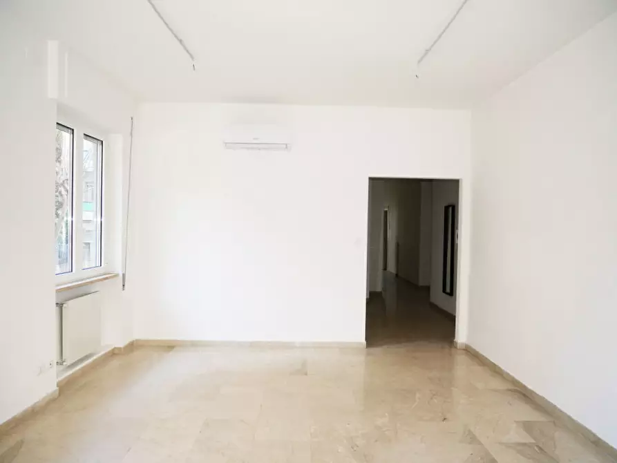 Immagine 17 di Appartamento in vendita  a Pescara