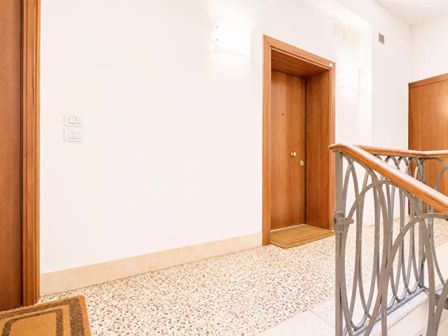 Immagine 35 di Appartamento in vendita  in Contra' Oratorio dei Proti a Vicenza