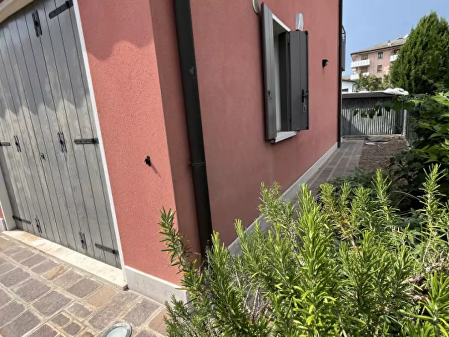 Immagine 7 di Appartamento in vendita  in Via Giosuè Carducci 3 a Dolo