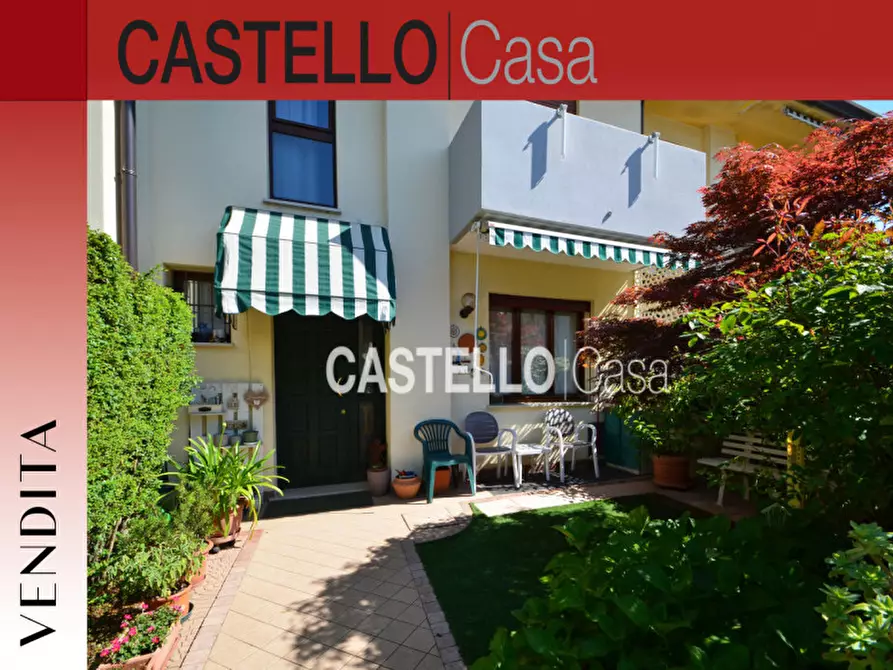 Immagine 1 di Villetta a schiera in vendita  in via Vespucci a Castelfranco Veneto