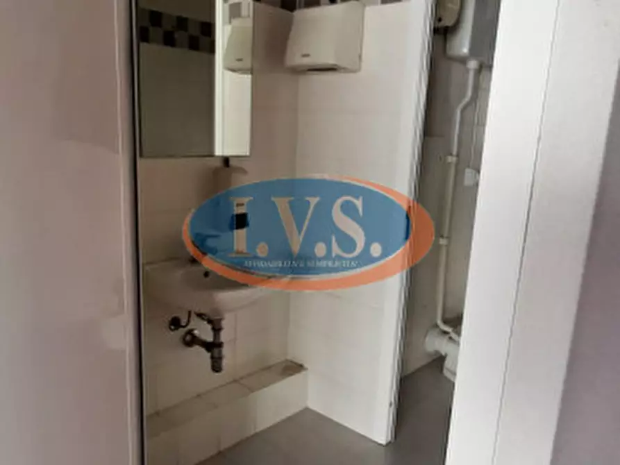 Immagine 7 di Laboratorio in affitto  in VIA NEGRIN 2 a Camisano Vicentino