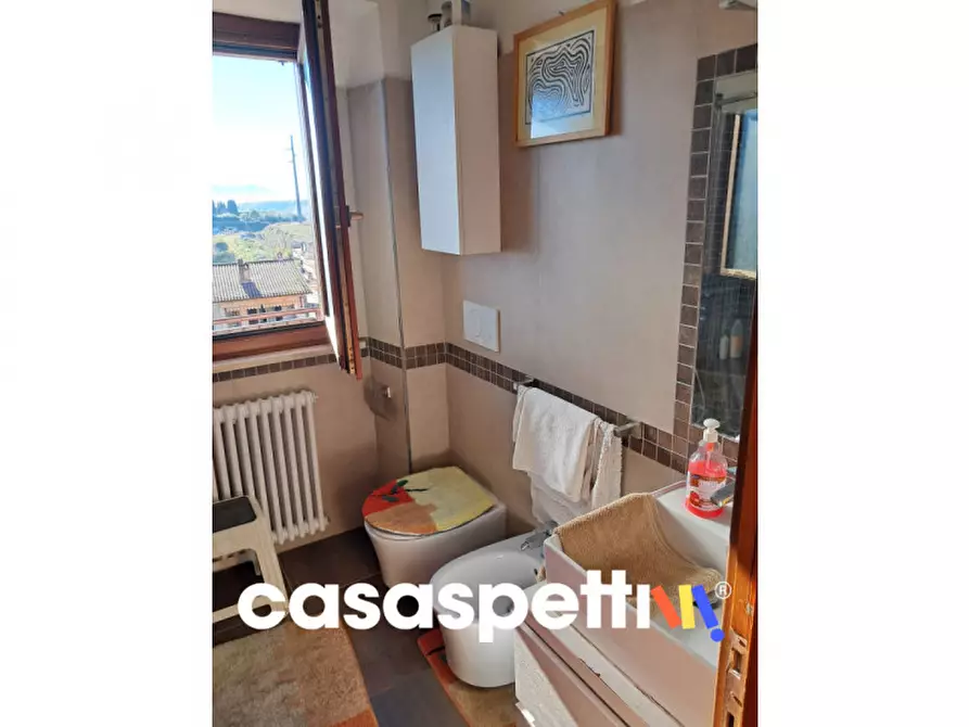 Immagine 4 di Casa indipendente in vendita  in Via Reggio Emilia a Mentana
