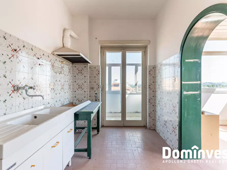 Immagine 35 di Attico in vendita  in Via Aurelia a Roma