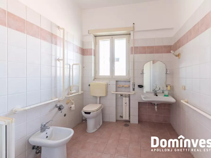 Immagine 59 di Attico in vendita  in Via Aurelia a Roma