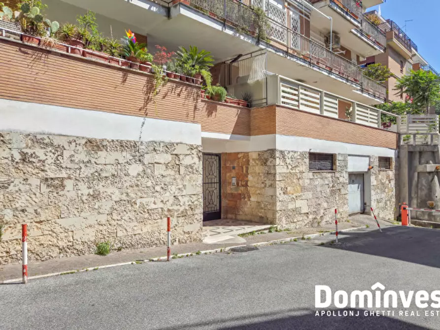Immagine 69 di Attico in vendita  in Via Aurelia a Roma