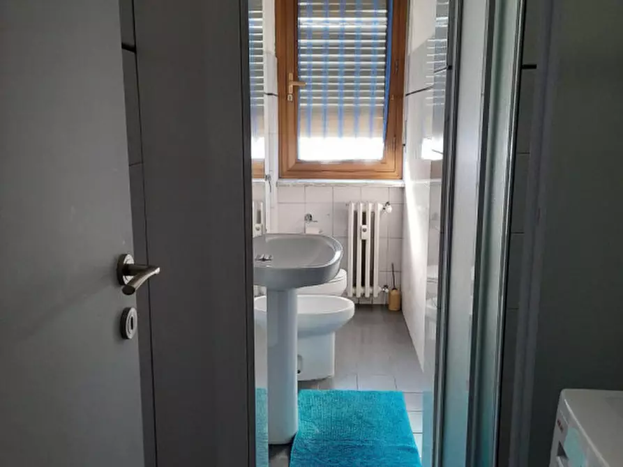 Immagine 5 di Appartamento in vendita  in Strada Settimo 11 a Torino