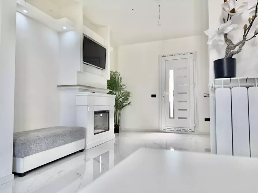 Immagine 12 di Casa bifamiliare in vendita  in strada Cinta Rigosa n. 1 a Roccabianca