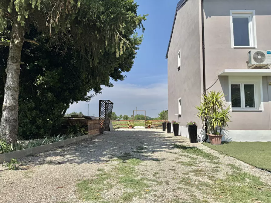 Immagine 32 di Casa bifamiliare in vendita  in strada Cinta Rigosa n. 1 a Roccabianca
