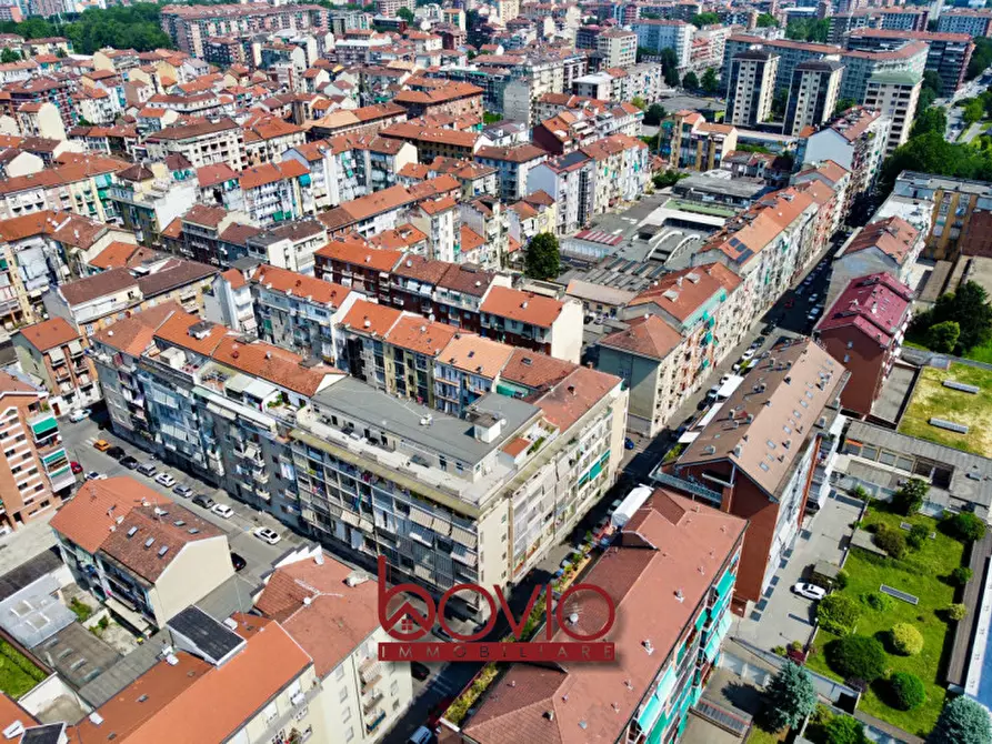 Immagine 43 di Appartamento in vendita  in Via Monte Rosa 105 a Torino