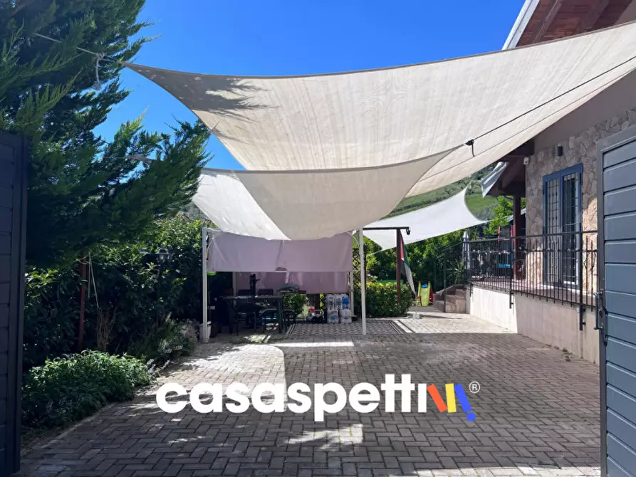 Immagine 3 di Villa in vendita  in Via Venezia Tridentina a Fonte Nuova