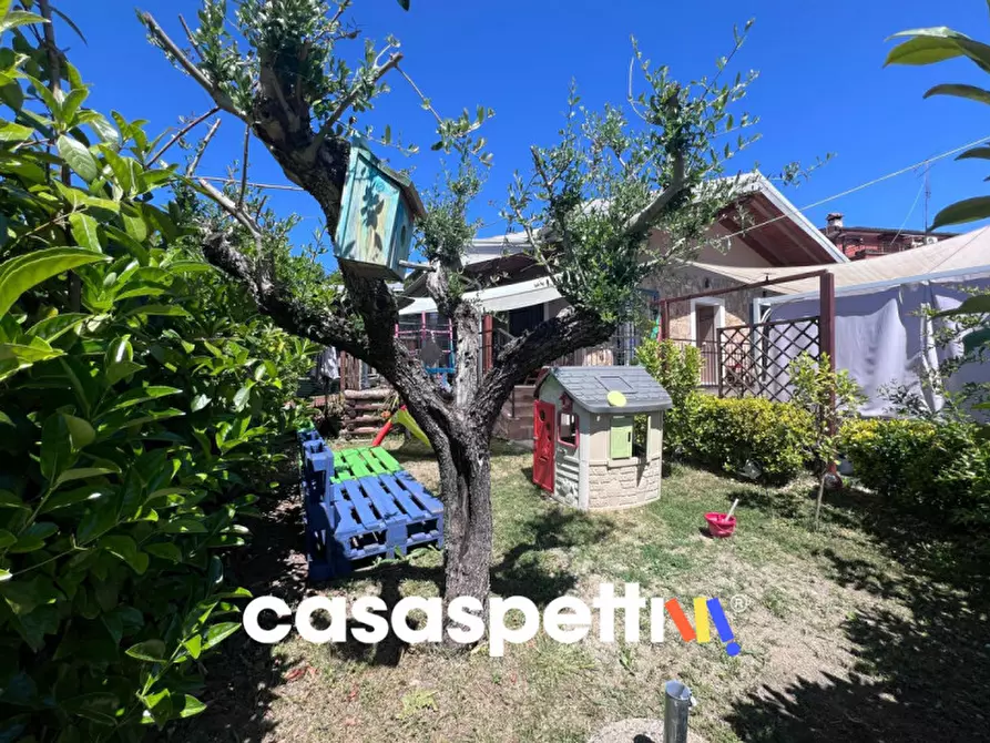 Immagine 11 di Villa in vendita  in Via Venezia Tridentina a Fonte Nuova