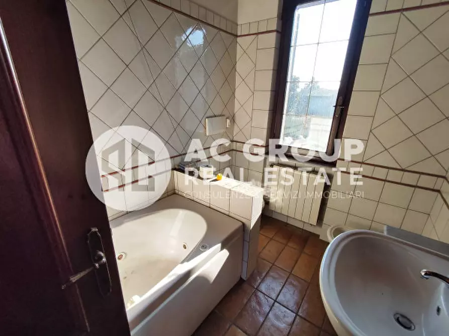 Immagine 11 di Casa bifamiliare in vendita  in Via Lazio a Lentate Sul Seveso