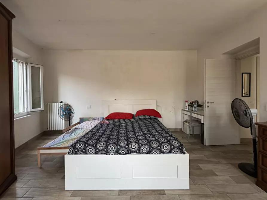 Immagine 11 di Appartamento in vendita  in Via R. M. Imbriani 10 a Colorno