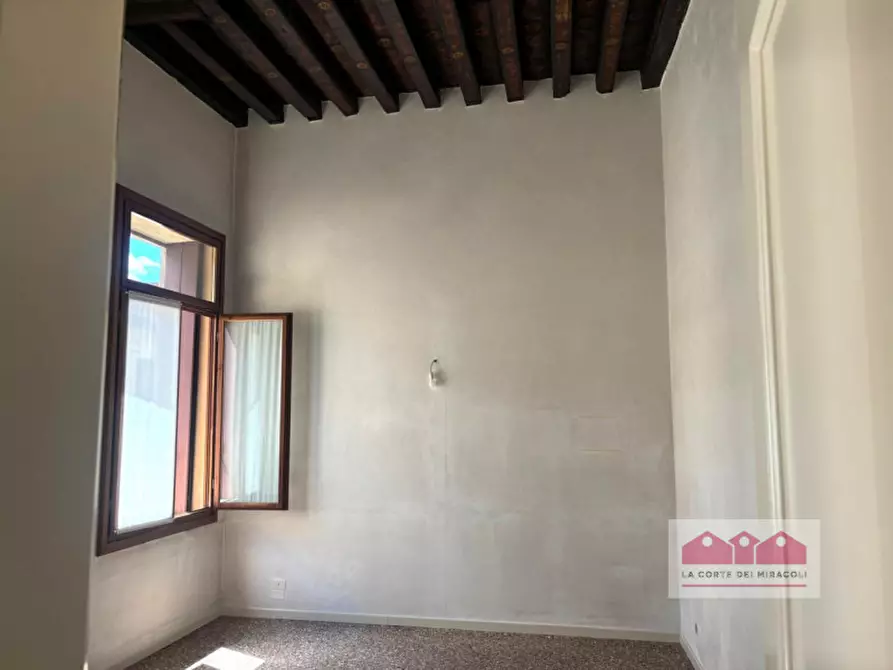 Immagine 7 di Ufficio in vendita  in Contra' Santi Apostoli a Vicenza