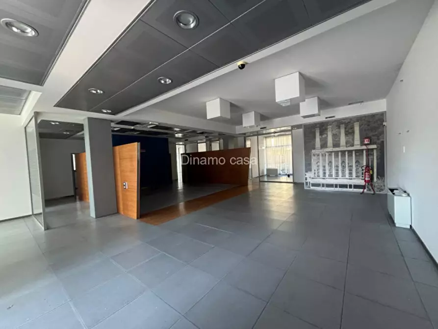 Immagine 5 di Attività commerciale in affitto  in Via Firenze a Prato