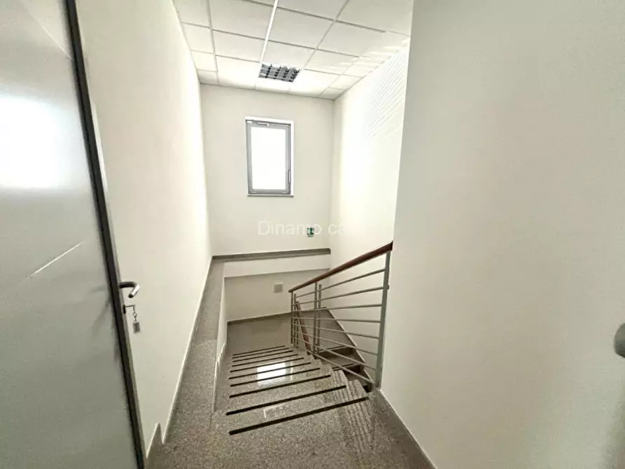 Immagine 15 di Attività commerciale in affitto  in Via Firenze a Prato