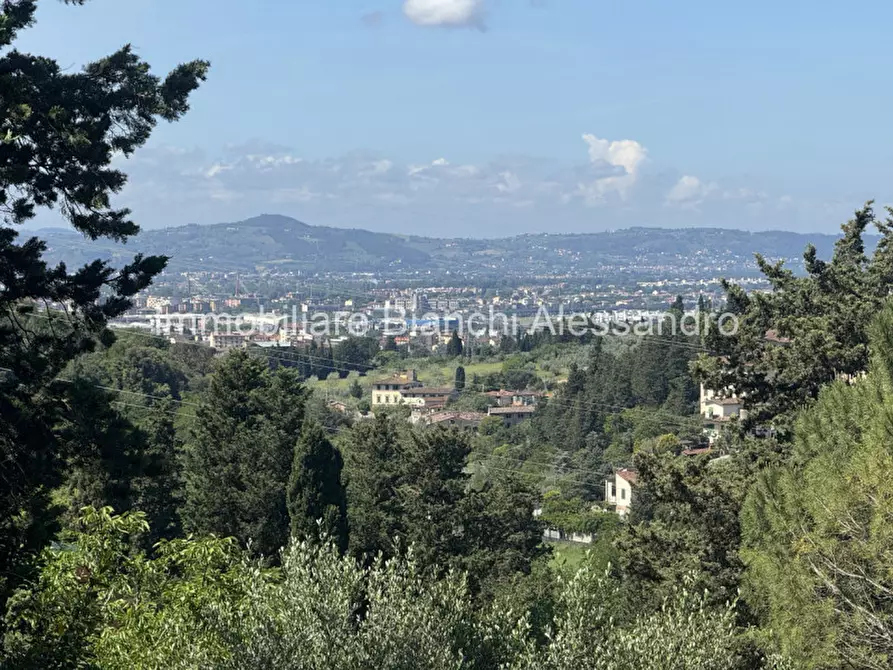 Immagine 9 di Villa in vendita  in Via di Capornia 1 a Firenze
