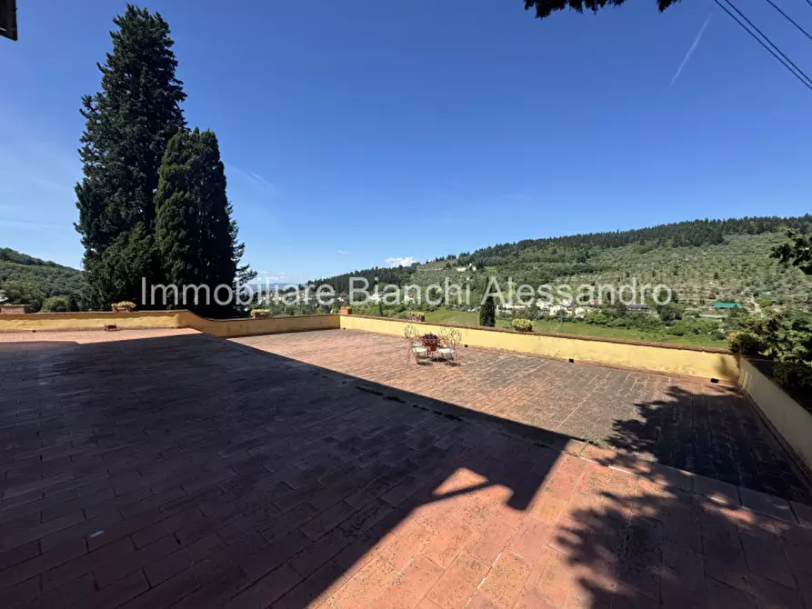 Immagine 15 di Villa in vendita  in Via di Capornia 1 a Firenze