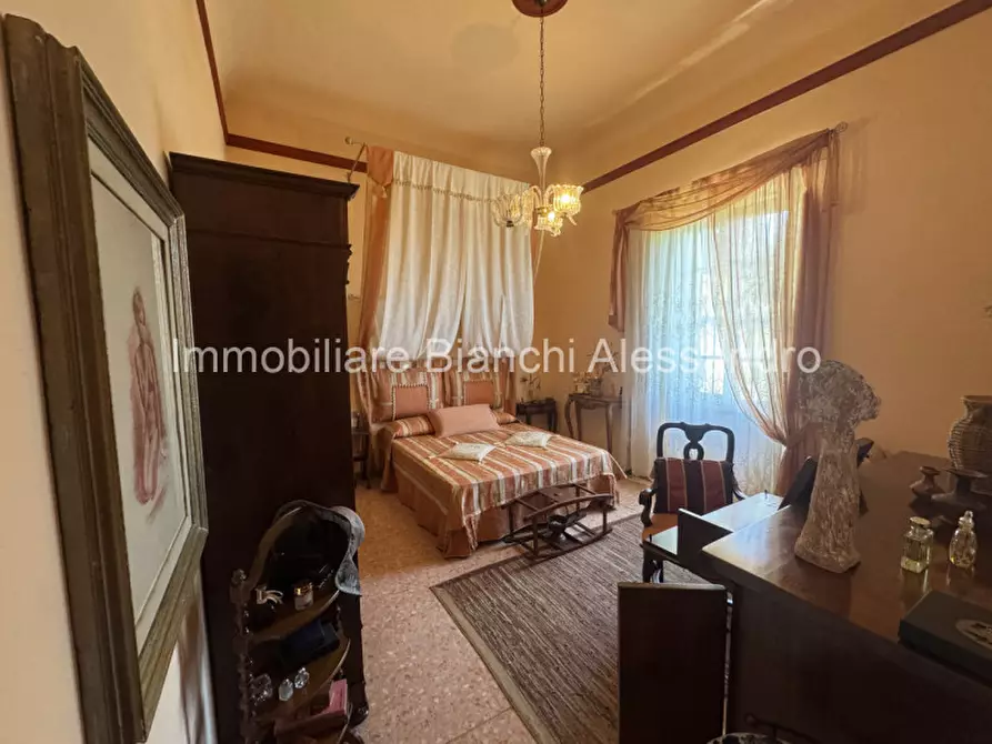 Immagine 32 di Villa in vendita  in Via di Capornia 1 a Firenze