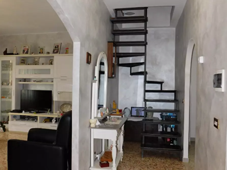 Immagine 13 di Villa in vendita  in Via Garigliano Vicinale a Monterotondo
