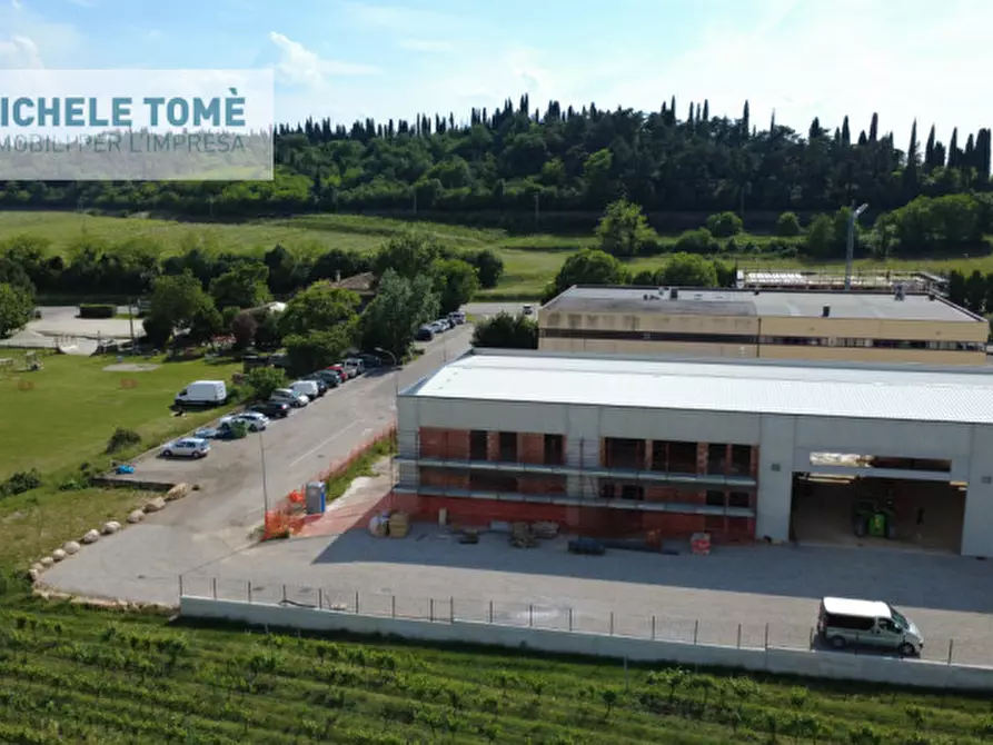 Immagine 11 di Ufficio in affitto  in via san giuseppe artigiano a Costermano sul Garda
