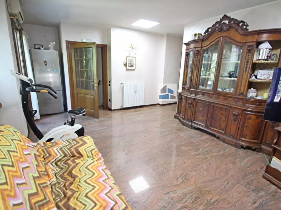Immagine 2 di Casa bifamiliare in vendita  in Via Lusore a Mirano