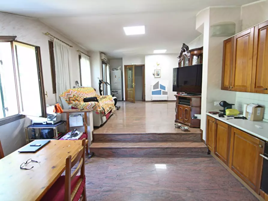 Immagine 5 di Casa bifamiliare in vendita  in Via Lusore a Mirano